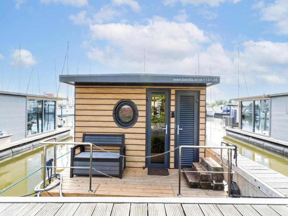 Comfortable Houseboat In Volendam Marina Esterno foto